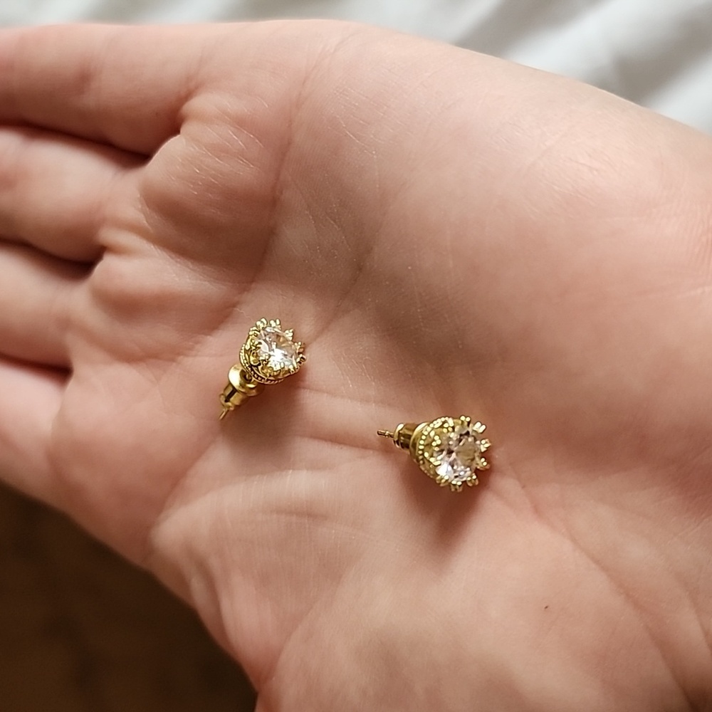 NWT Crown CZ Genevive Faux Gold Earrings - Picture 2 of 5